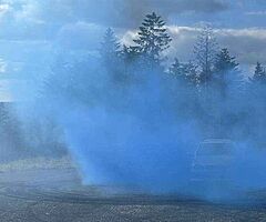 Gender reveal tyres