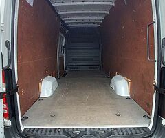 2017 Mercedes-Benz Sprinter - Image 6/8