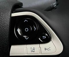 Toyota Prius Mint Condition 2yr NCT, with warranty - Image 7/10