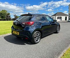 2017 Mazda Mazda2 - Image 4/10