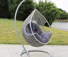 EGG CHAIRS - DELIVERY 