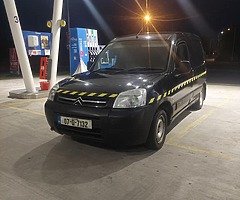 CIRTOEN BERLINGO 2007 1.6 DIESEL 5 SPEED GEARBOX €1250 ono