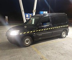CIRTOEN BERLINGO 2007 1.6 DIESEL 5 SPEED GEARBOX €1250 ono