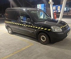 CIRTOEN BERLINGO 2007 1.6 DIESEL 5 SPEED GEARBOX €1250 ono - Image 6/10