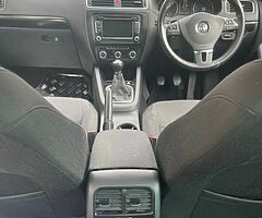 Volkswagen Jetta 2011 - Image 4/10