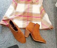 Clothes - Image 6/8