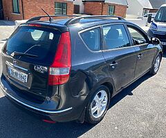 Hyundai i30 cell diesel - Image 3/5