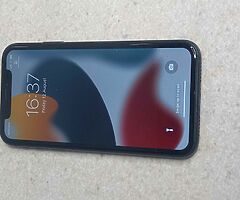 Iphone 11 - Image 3/5
