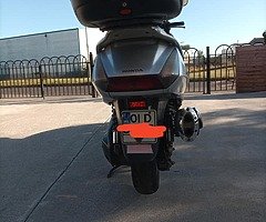 Scooters - Image 7/10