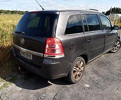 For parts Opel Zafira 1.7diesel 2010 - Image 8/10