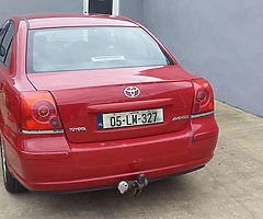 Toyota - Image 3/6