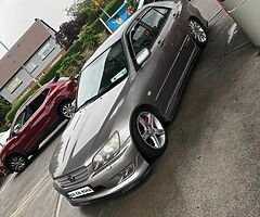Lexus is200 le