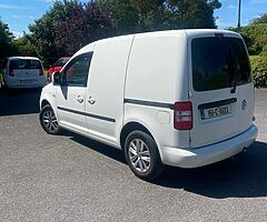 Volkswagen Caddy Highline 2.0L - Image 4/6