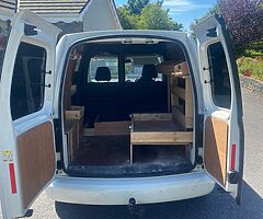Volkswagen Caddy Highline 2.0L - Image 5/6