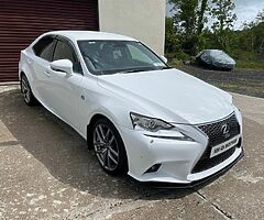 Lexus is300h F sport Pearl White - Image 6/6