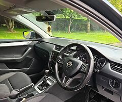 2017 SKODA OCTAVIA SE TECHNOLOGY 2.0 TDI 150BHP - Image 10/10