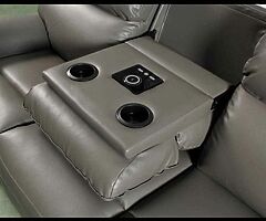 Sale on brand new valenica Sofas
Come and get on discounted prices
Home delivery available