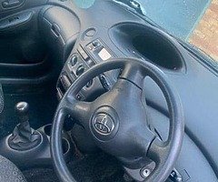 Toyota Yaris 1.0L (2004)