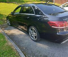 151 mercedes benz E220 premium AMG line