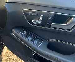151 mercedes benz E220 premium AMG line - Image 8/10