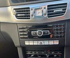 151 mercedes benz E220 premium AMG line - Image 9/10