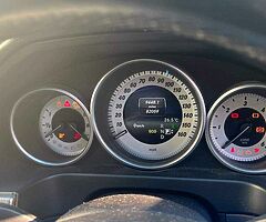 151 mercedes benz E220 premium AMG line - Image 10/10