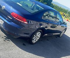 Volkswagen Passat - Image 7/10