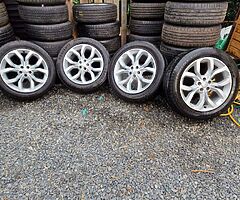 Audi q7 sline alloys 5x112 20inch pirelli tyres