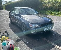 2002 Lexus IS 200