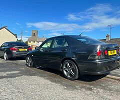 2002 Lexus IS 200 - Image 3/5