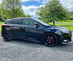 2018 Ford Focus - Image 4/10