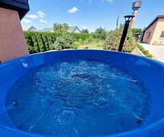 Hot Tub - Image 3/3