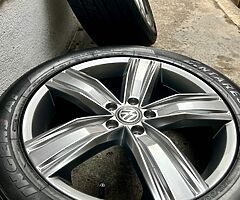 19” Genuine Volkswagen Alloys - Image 4/10
