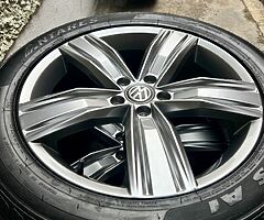 19” Genuine Volkswagen Alloys - Image 5/10