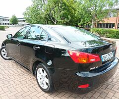 Lexus IS220