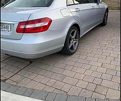 2010 Mercedes E200