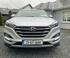 2017 HYUNDAI TUCSON 1.7 DIESEL EXECUTIVE LEATHER SAT NAV REVERSING CAMERA LOW MILEAGE 6 SPEED MANUAL - Image 3/10