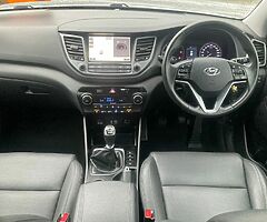 2017 HYUNDAI TUCSON 1.7 DIESEL EXECUTIVE LEATHER SAT NAV REVERSING CAMERA LOW MILEAGE 6 SPEED MANUAL - Image 10/10