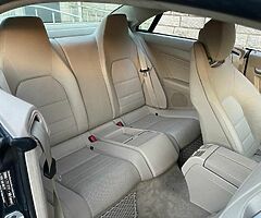Mercedes E class 2.2 diesel Coupe . Auto - Image 9/10