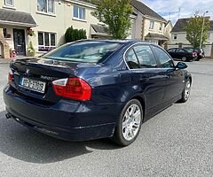 2007 BMW series 3 320i - Image 5/10