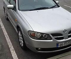 Nissan almera