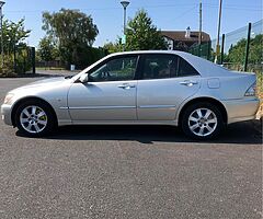 2002 Lexus IS 200 - Image 4/9