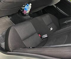 2002 Lexus IS 200 - Image 8/9
