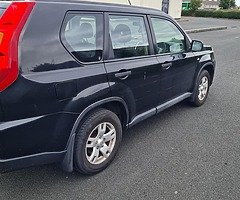 Nissan x trail