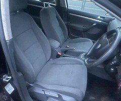 2008 Volkswagen Golf Manual - Image 7/8