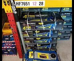4 ton low profile Jack's 150 euro each pm I can deliver