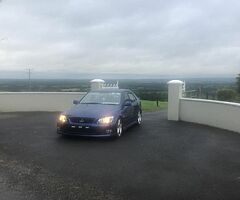 Lexus is200