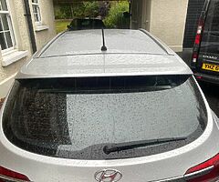 2016 Hyundai i40 New model Blue drive Estate - Image 4/10