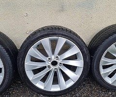 Vw passat cc Scirocco 18"Oem  alloys