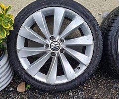 Vw passat cc Scirocco 18"Oem  alloys